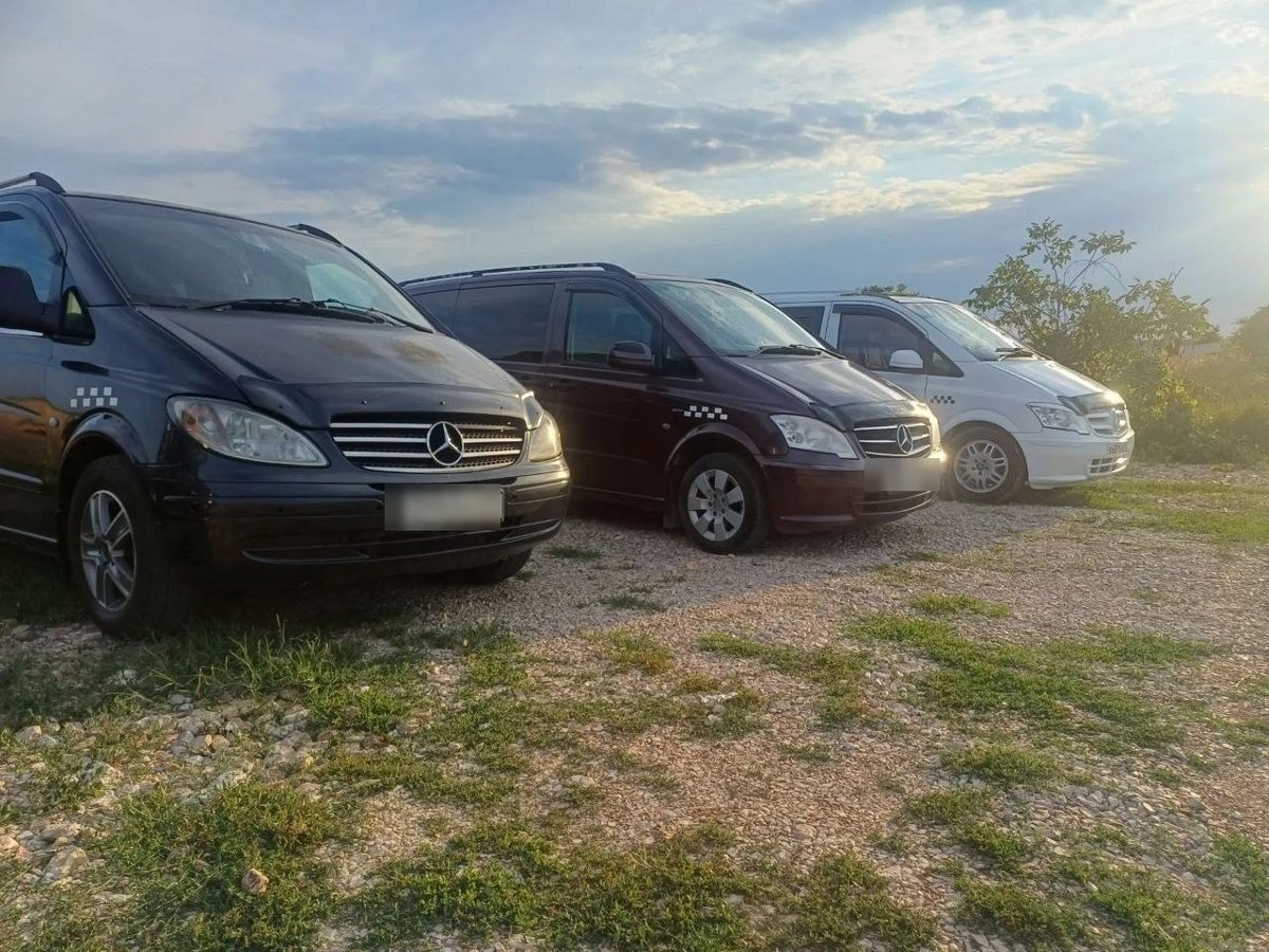 Часть автопарка